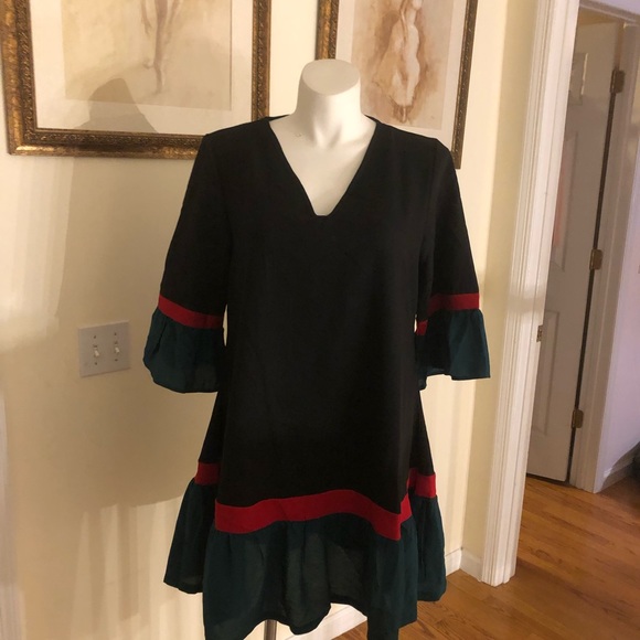 Vneck dress with designer inspired colors - Picture 1 of 3